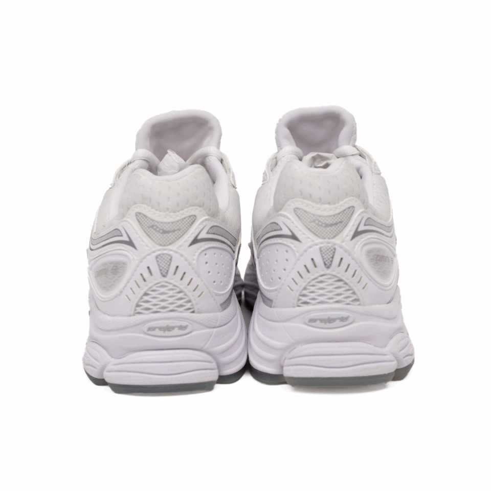 Saucony Progrid Omni 9 – ‘White’