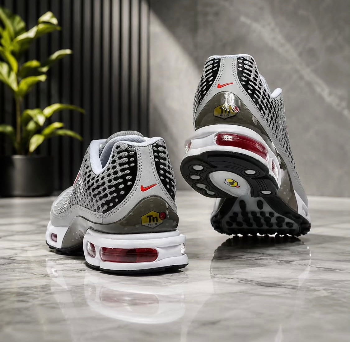 Nike Air Max Plus VII sneakers
