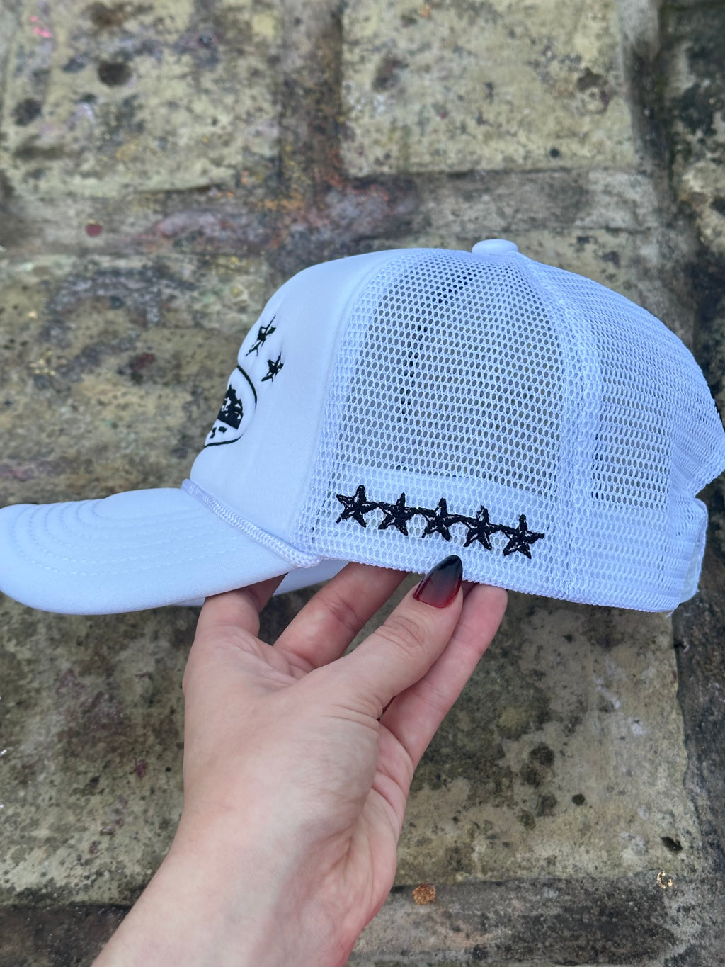 Corteiz 5 Starz Alcatraz trucker hat White