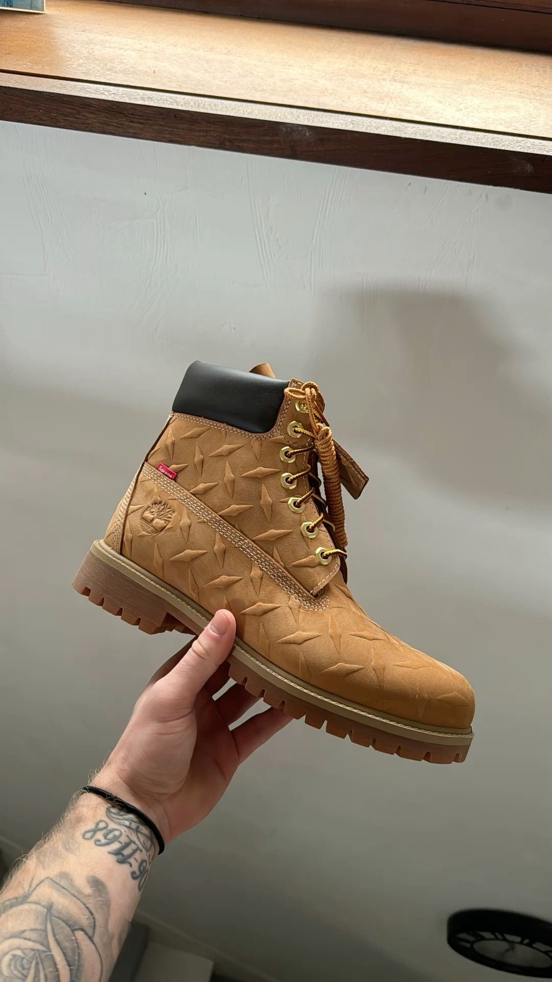 Supreme x Timberland 6-Inch Premium Waterproof Boot Embossed Diamond Plate Wheat