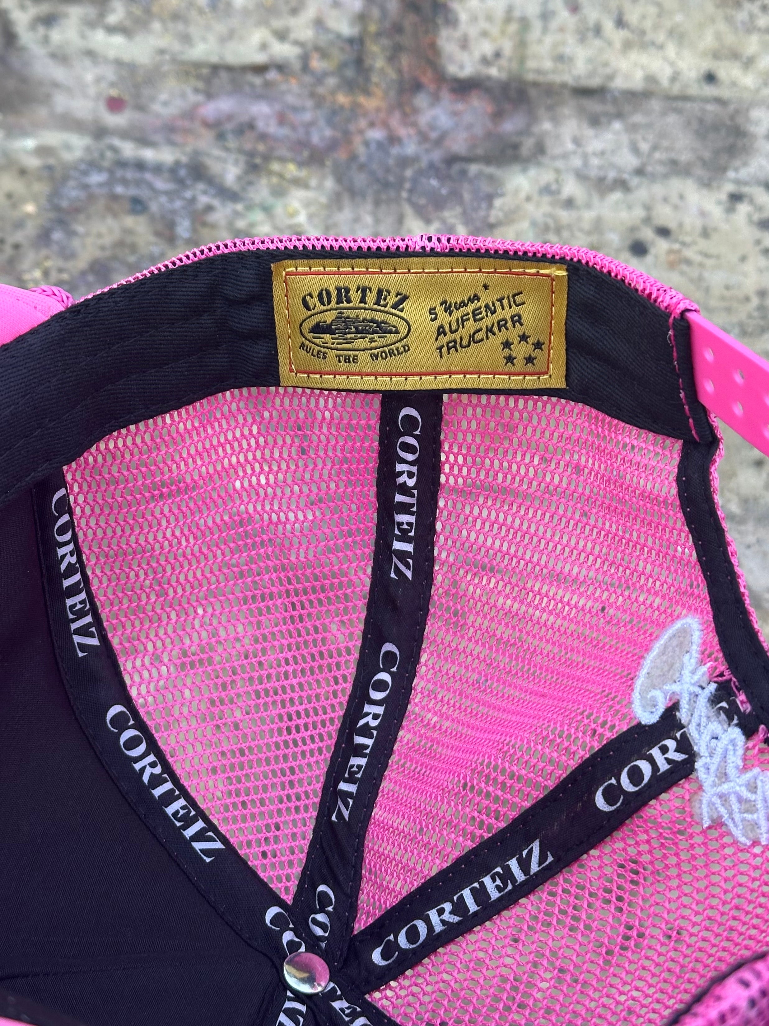 Corteiz Alcatraz Trucker Hat Pink