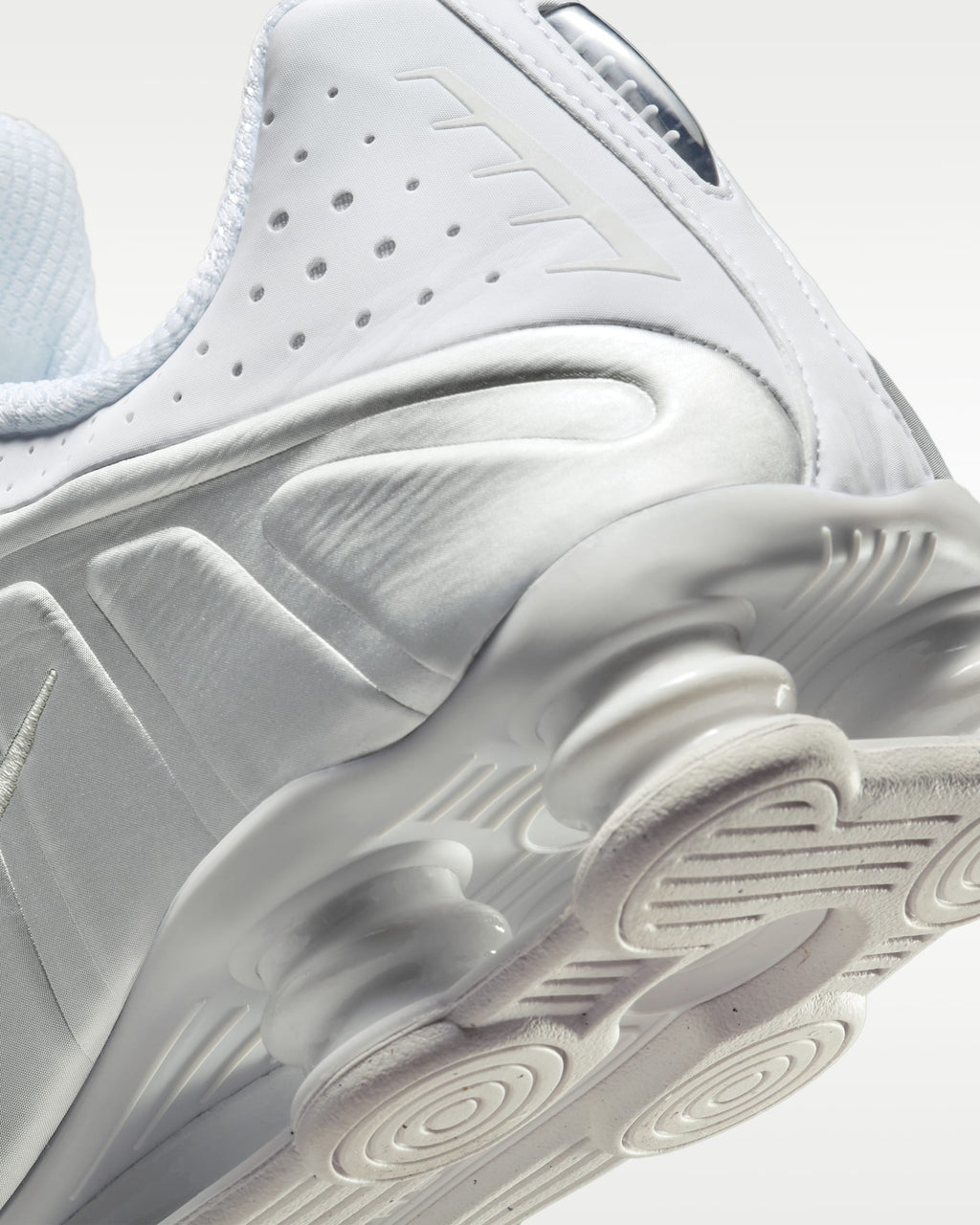 Nike Shox R4 White / Silver